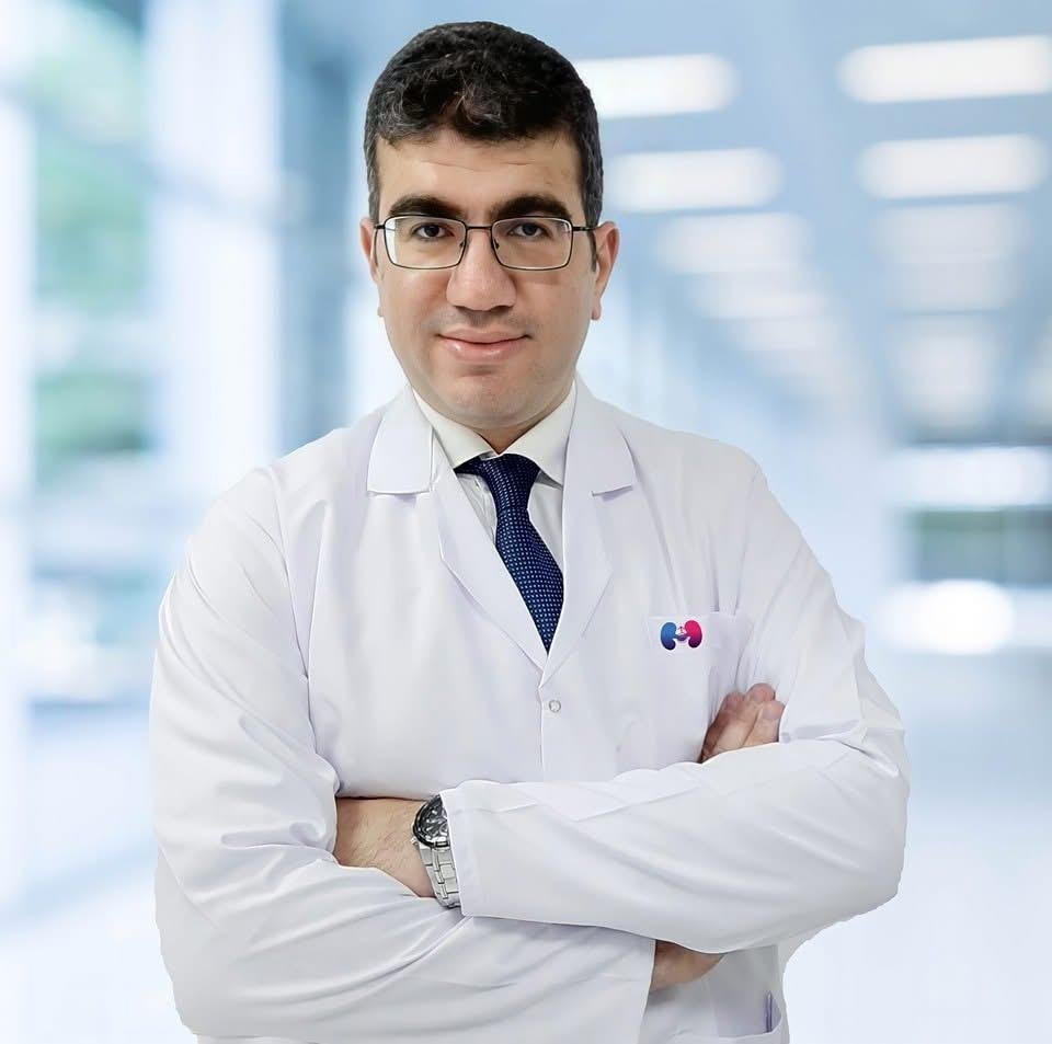 استاذ دكتور حسام الشاكر 